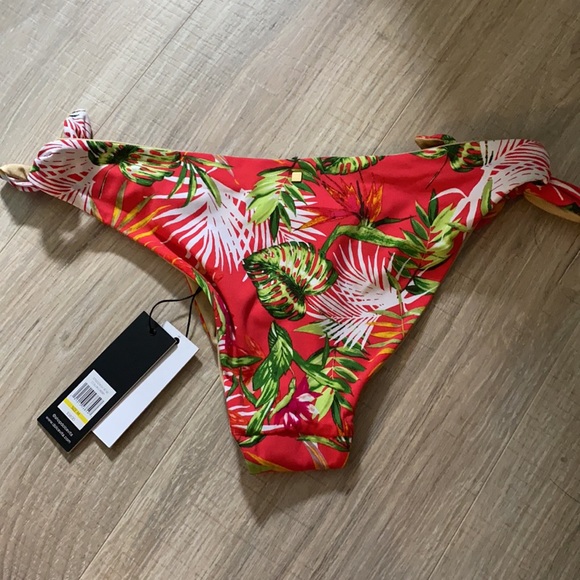 Dolce Vita swimsuit bottoms - Picture 3 of 5